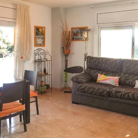 Appartamento Stunning In With Kitchen